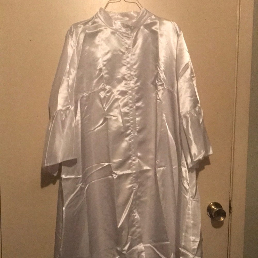 Chic White Satin Kimono